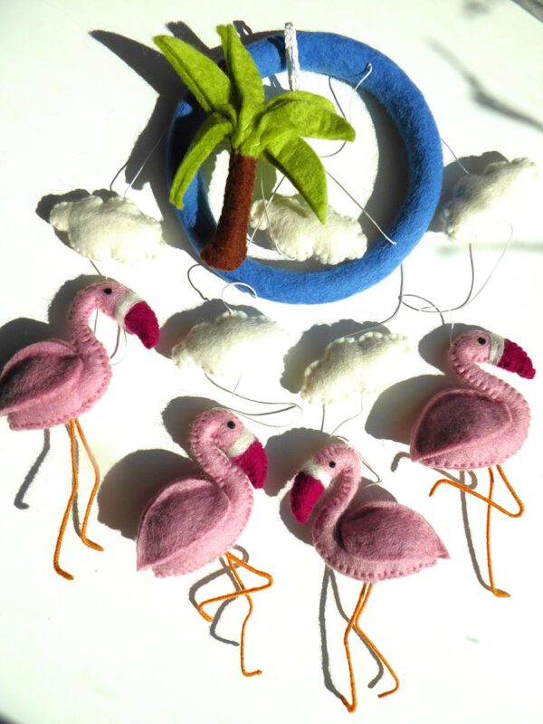 Mobile-aus-Filz-Flamingos-3