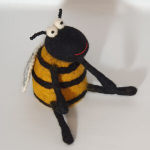 Filzeierwärmer Biene aus Wollfilz nachhaltig handgefertigt