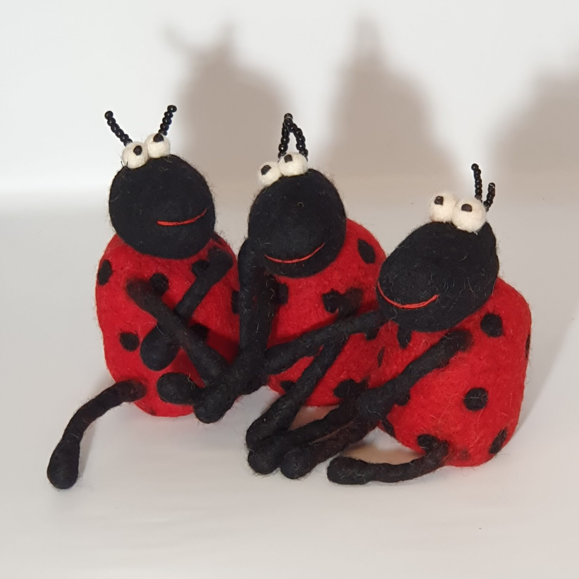 Filzeierwärmer Marienkäfer 🐞 – Handgemacht. Glücksbringend. Nachhaltig. 4 Filzeierwärmer Marienkäfer aus Wollfilz nachhaltig handgefertigt