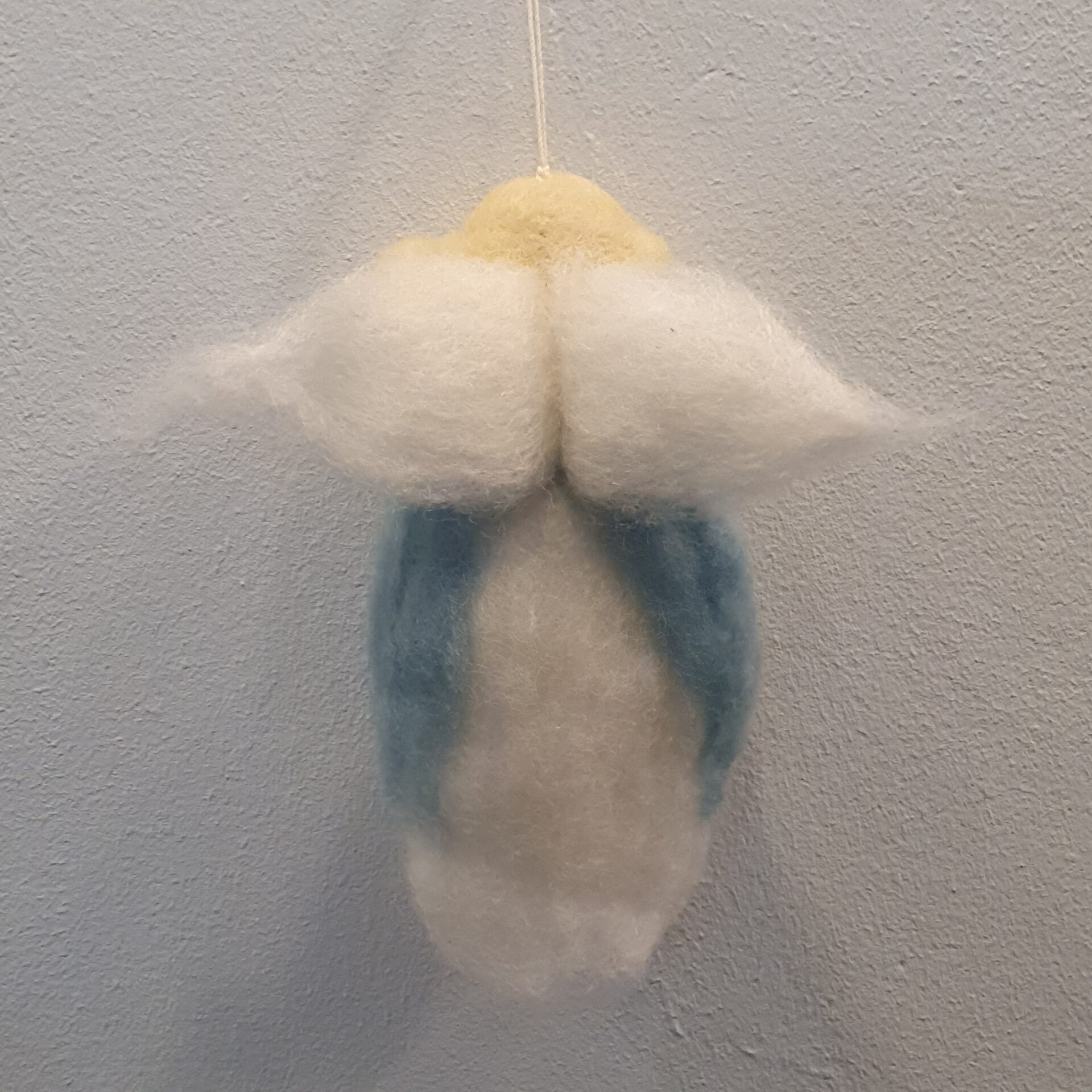 Engel aus Märchenwolle, blau 2 Engel aus Märchenwolle, blau