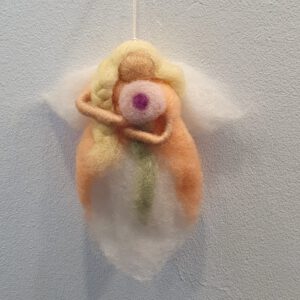 Engel aus Märchenwolle, pfirsich