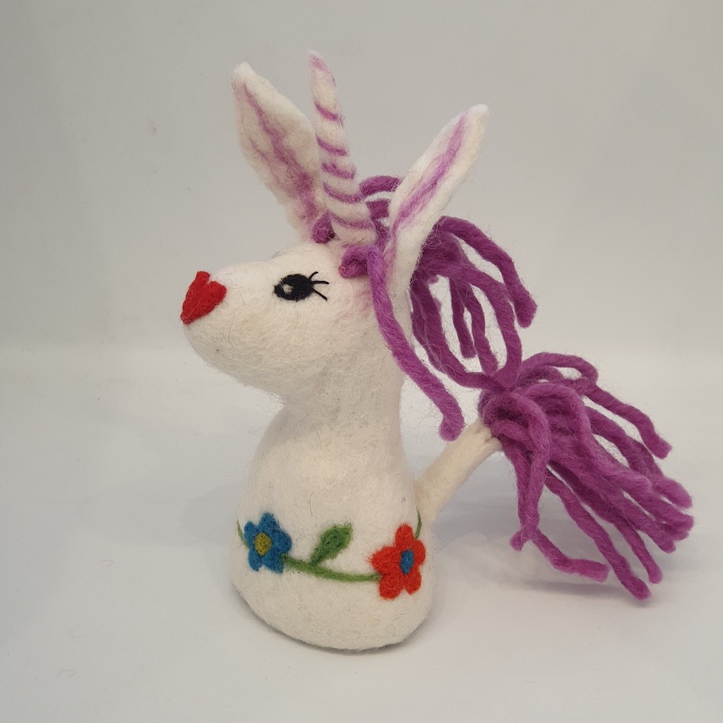 🦄 Handgefertigter Filz Eierwärmer „Einhorn“ - rosa Fransen - Lela Levanas Filzeierwärmer Einhorn mit pinken Fransen